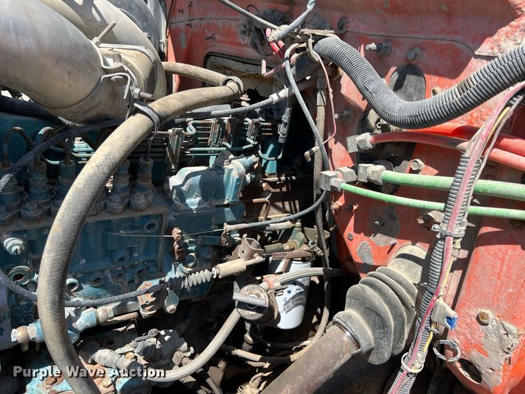 image for item LG9213 1996 International 4900  dump truck