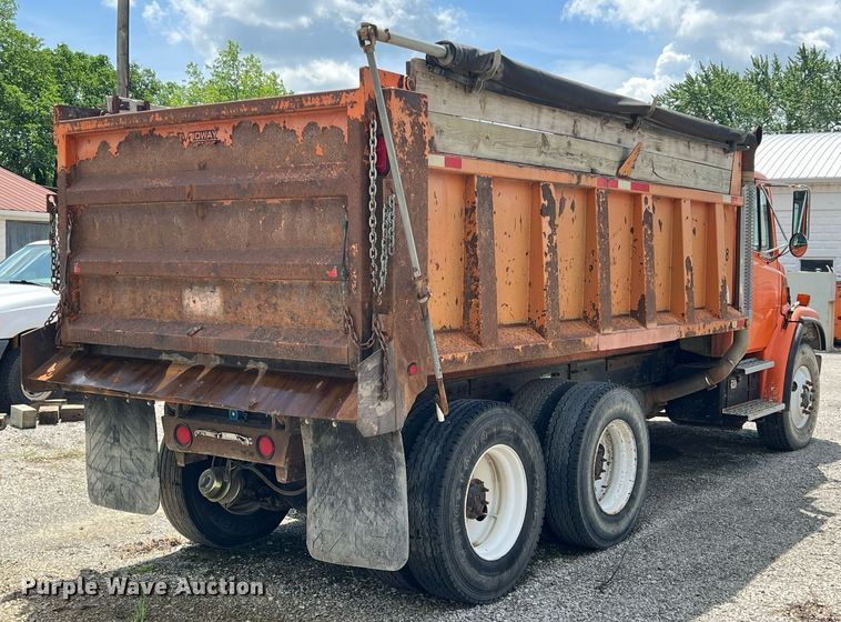 image for item LG9215 2003 Freightliner FL80  dump truck