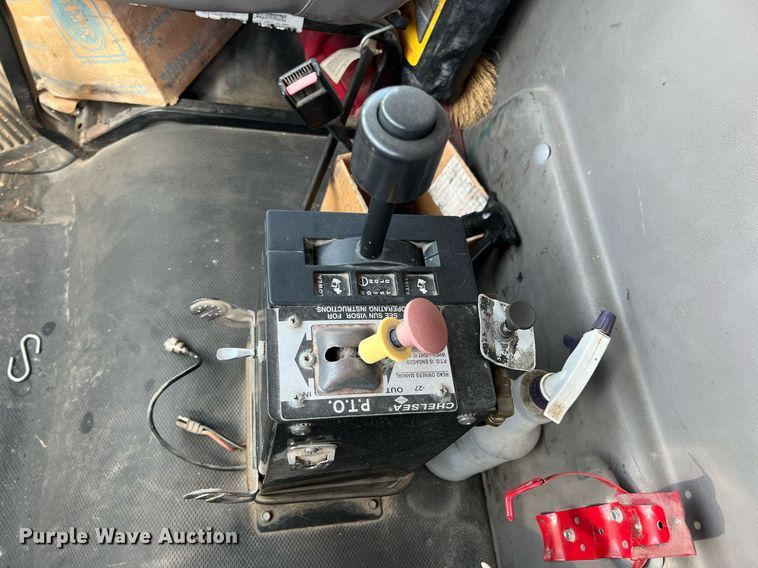 image for item LG9215 2003 Freightliner FL80  dump truck