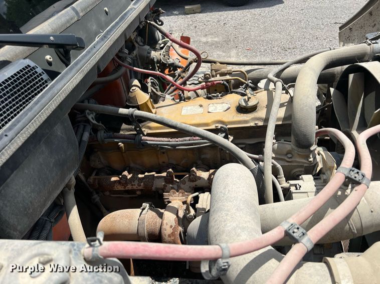 image for item LG9215 2003 Freightliner FL80  dump truck