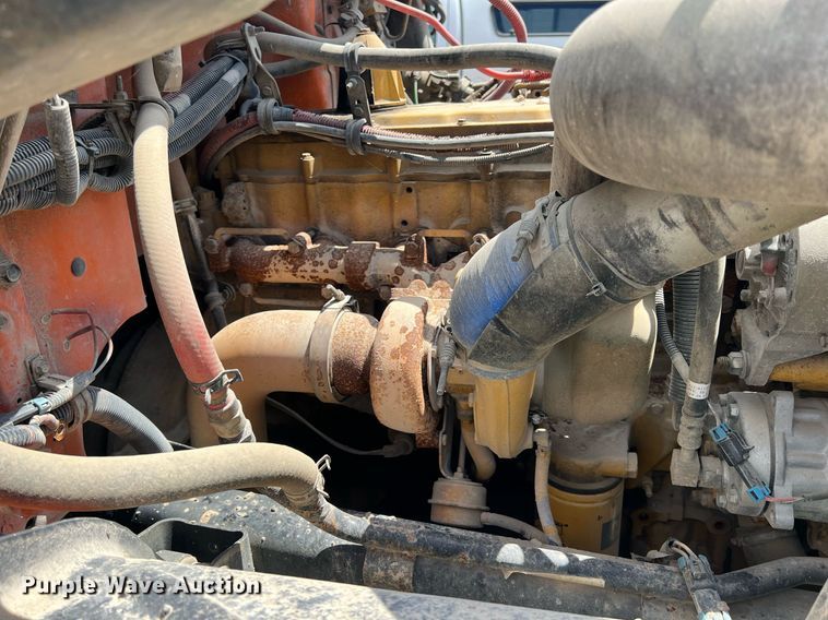 image for item LG9215 2003 Freightliner FL80  dump truck