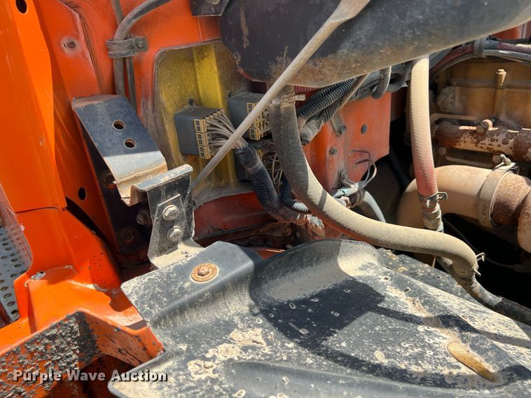 image for item LG9215 2003 Freightliner FL80  dump truck