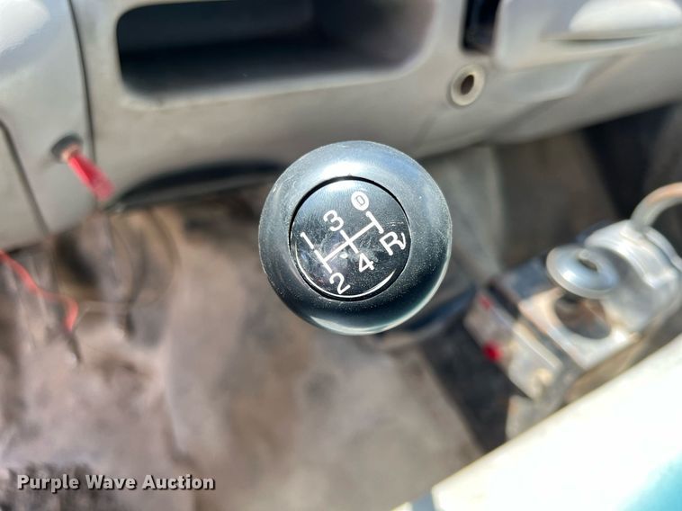 image for item LG9218 1999 Ford F350 Super Duty  dump flatbed pickup truck