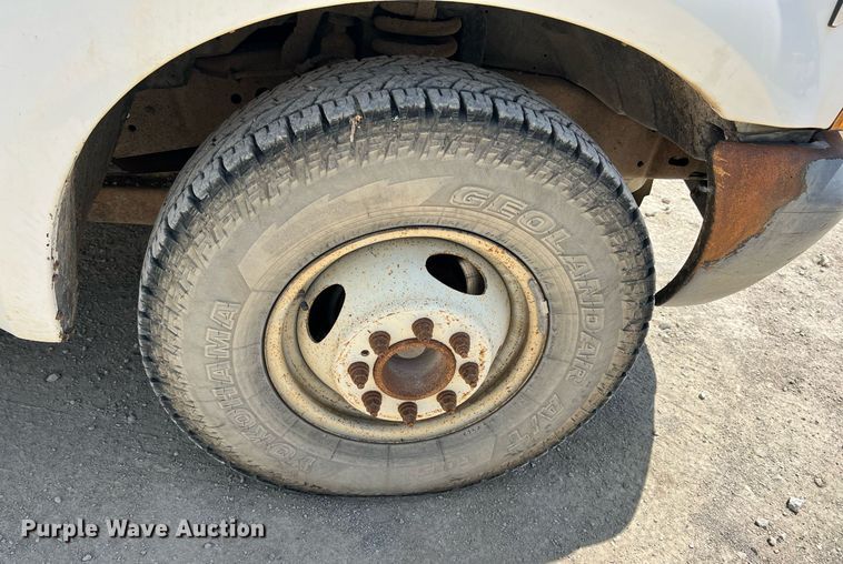 image for item LG9218 1999 Ford F350 Super Duty  dump flatbed pickup truck