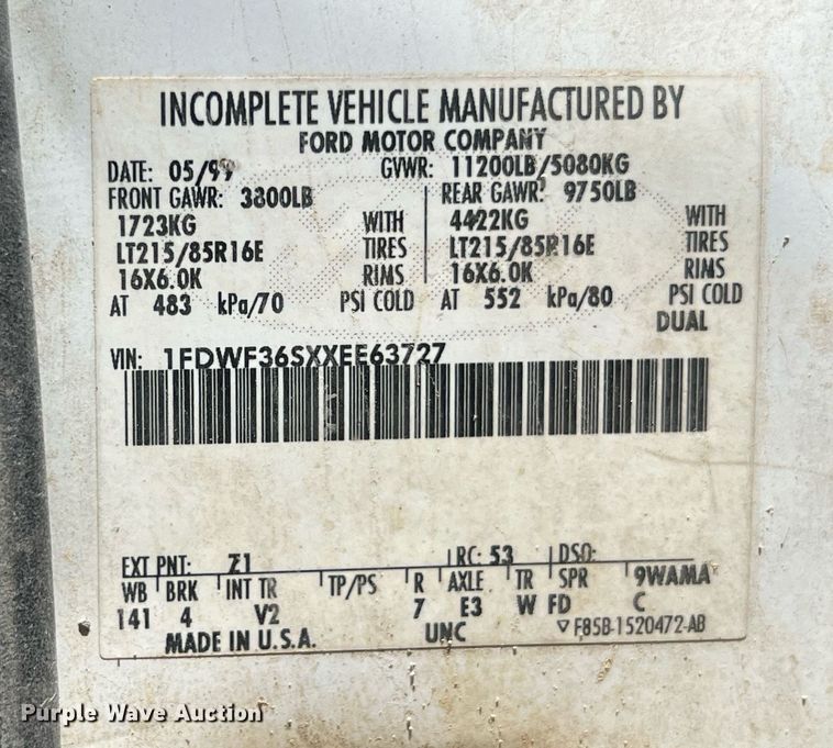 image for item LG9218 1999 Ford F350 Super Duty  dump flatbed pickup truck