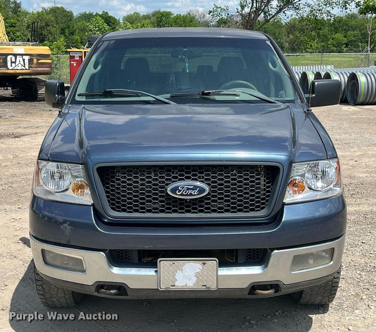 image for item LG9221 2004 Ford F150  SuperCrew pickup truck