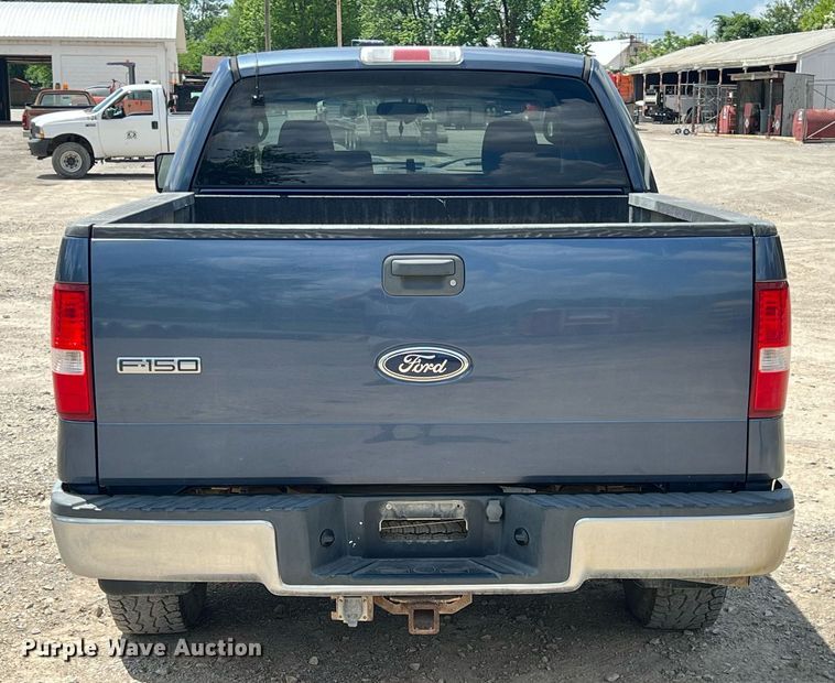 image for item LG9221 2004 Ford F150  SuperCrew pickup truck