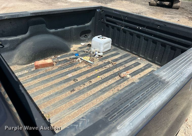 image for item LG9221 2004 Ford F150  SuperCrew pickup truck