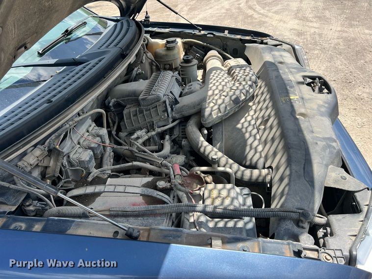 image for item LG9221 2004 Ford F150  SuperCrew pickup truck