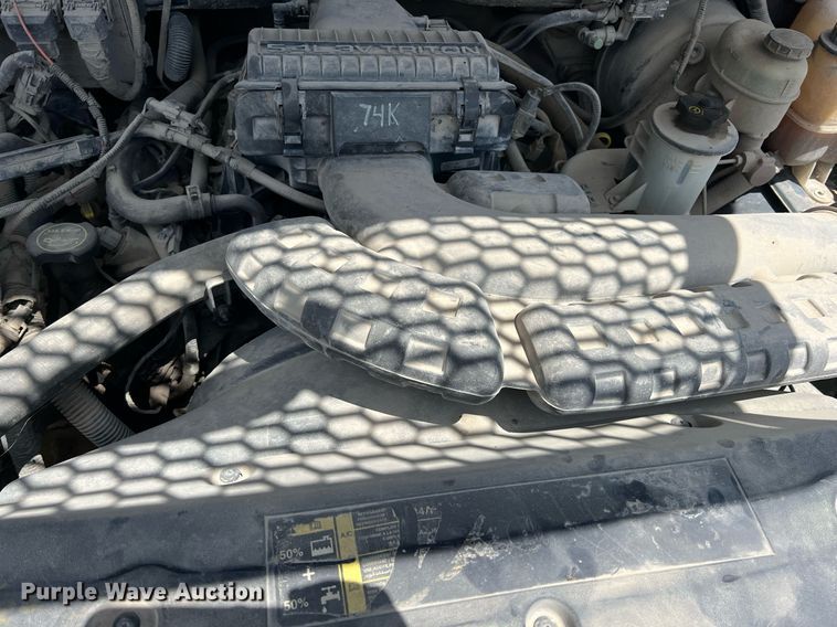 image for item LG9221 2004 Ford F150  SuperCrew pickup truck