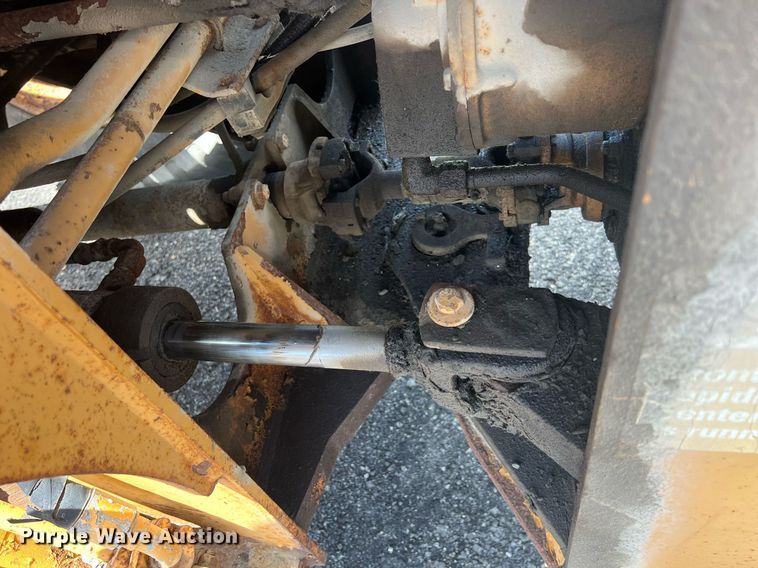 image for item LG9222 International  wheel loader