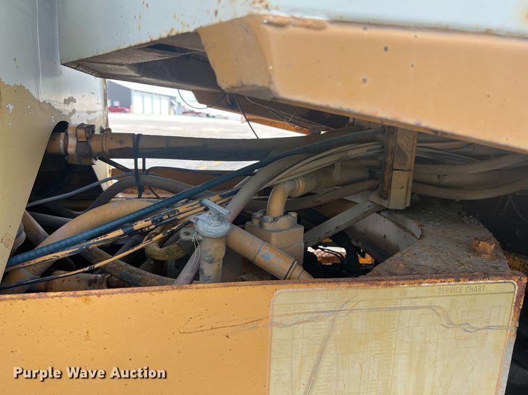 image for item LG9222 International  wheel loader