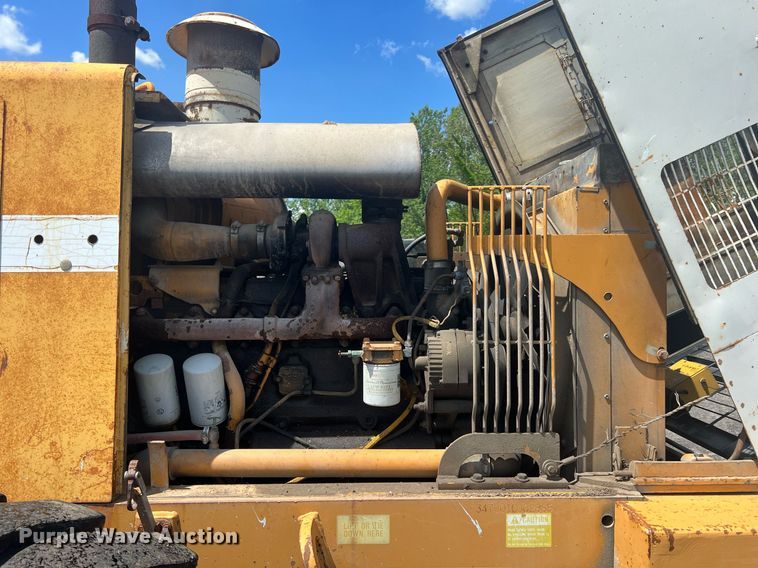 image for item LG9222 International  wheel loader