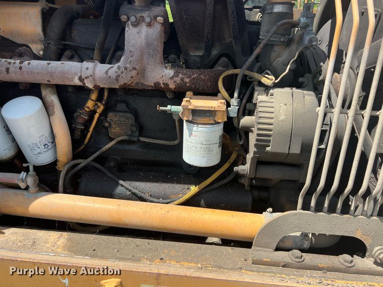 image for item LG9222 International  wheel loader