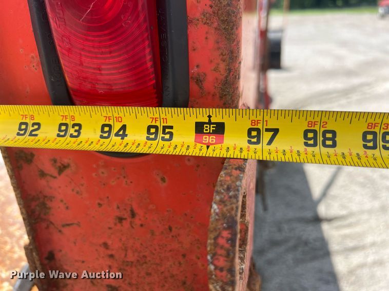 image for item LG9223 1997 International 4900  dump truck