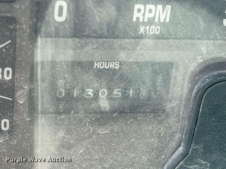 image for item LG9223 1997 International 4900  dump truck