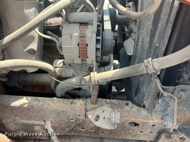 image for item LG9223 1997 International 4900  dump truck