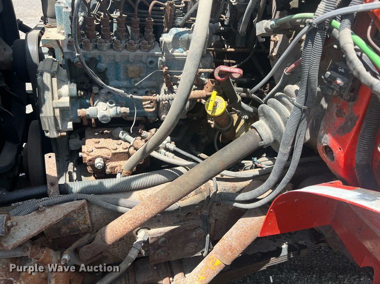 image for item LG9223 1997 International 4900  dump truck