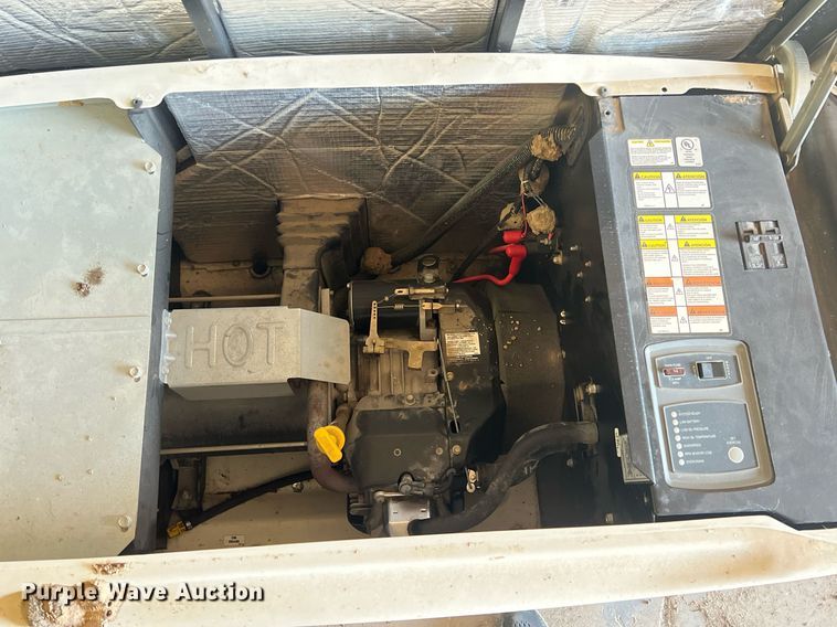 image for item LG9224 (2) Generac 055010 generators