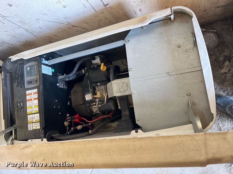 image for item LG9224 (2) Generac 055010 generators