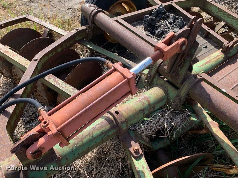 image for item LH9575 John Deere  disk