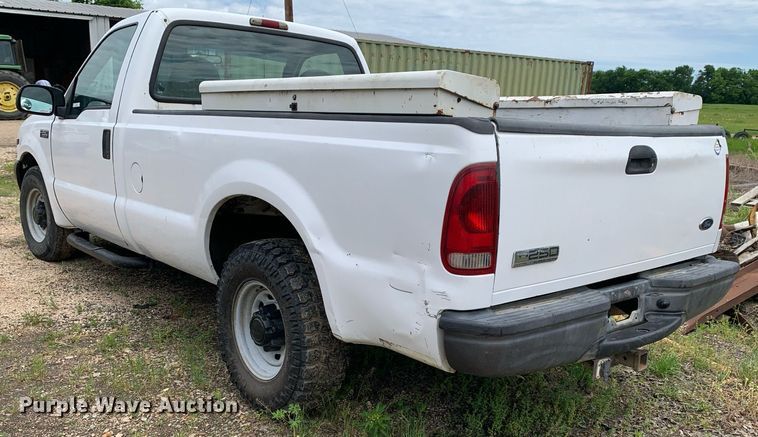 image for item LH9582 2002 Ford F250 Super Duty  pickup truck