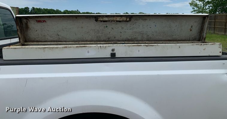 image for item LH9582 2002 Ford F250 Super Duty  pickup truck