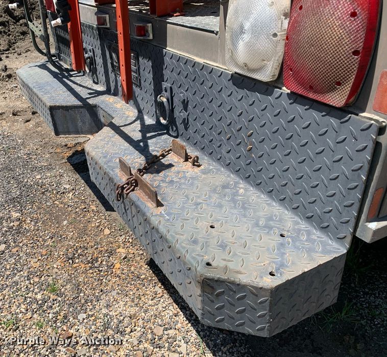 image for item LH9584 1989 Ford F350  utility bed pickup truck