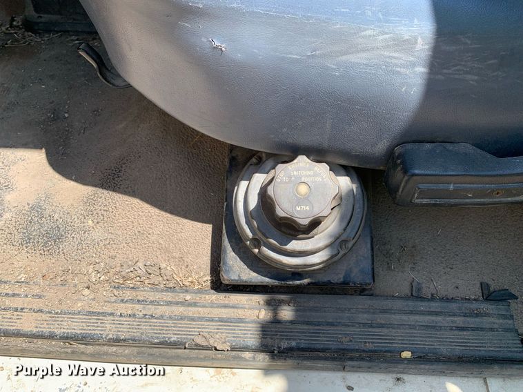 image for item LH9584 1989 Ford F350  utility bed pickup truck