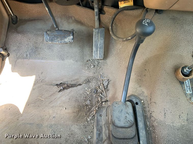 image for item LH9584 1989 Ford F350  utility bed pickup truck