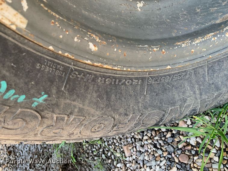 image for item LH9584 1989 Ford F350  utility bed pickup truck