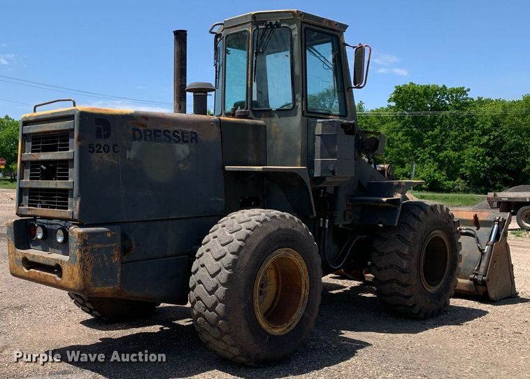 image for item LH9585 1991 Dresser 520C  wheel loader