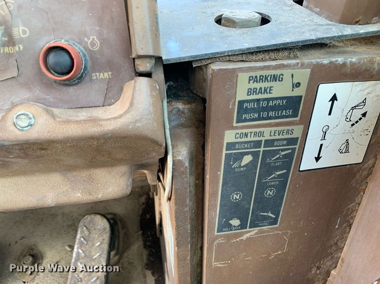 image for item LH9585 1991 Dresser 520C  wheel loader