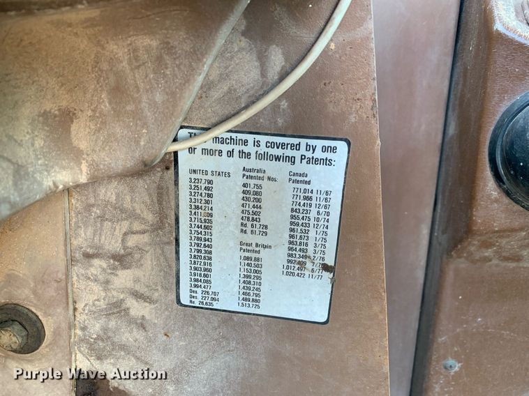 image for item LH9585 1991 Dresser 520C  wheel loader