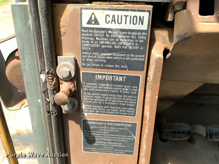 image for item LH9585 1991 Dresser 520C  wheel loader