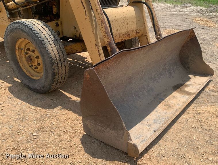image for item LH9640 Ford 545A  tractor