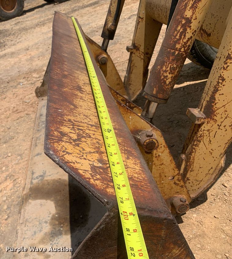 image for item LH9640 Ford 545A  tractor