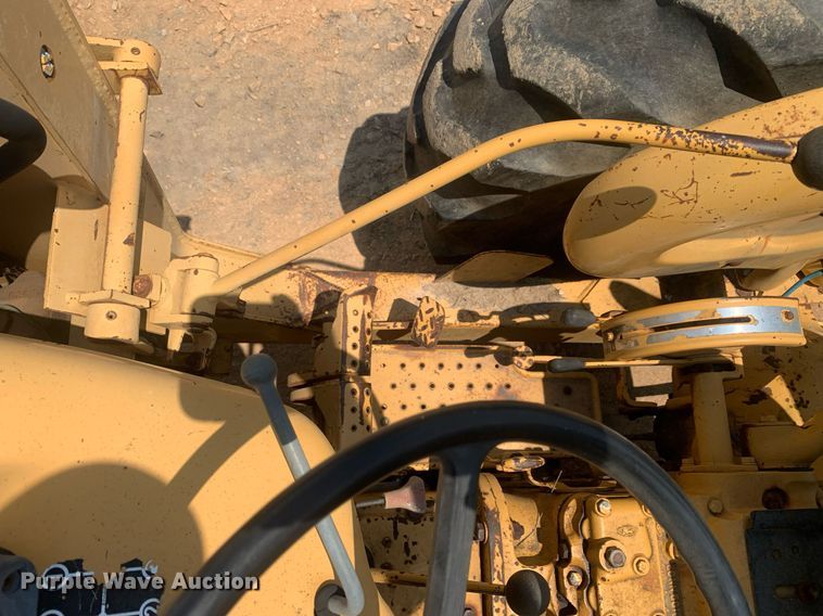 image for item LH9640 Ford 545A  tractor