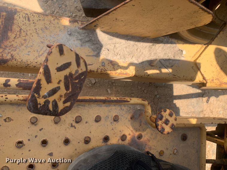 image for item LH9640 Ford 545A  tractor