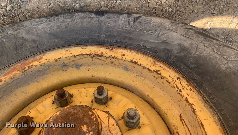 image for item LH9640 Ford 545A  tractor