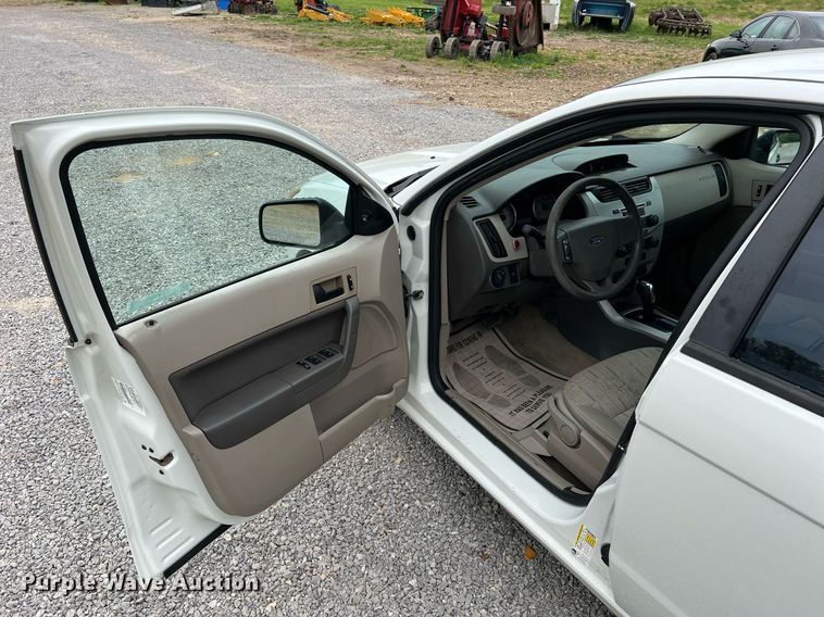 image for item LI9710 2010 Ford Fusion SE