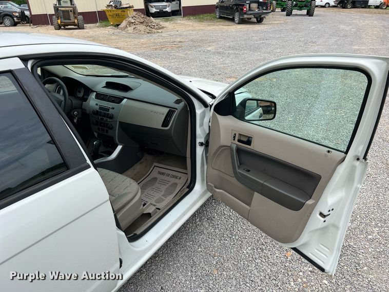 image for item LI9710 2010 Ford Fusion SE