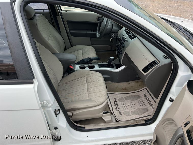 image for item LI9710 2010 Ford Fusion SE