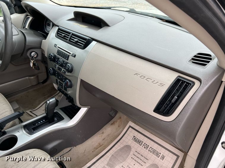 image for item LI9710 2010 Ford Fusion SE