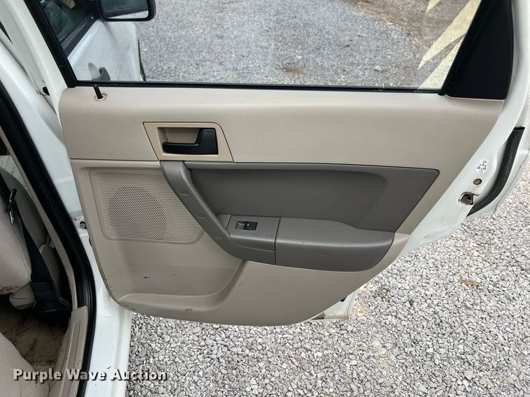 image for item LI9710 2010 Ford Fusion SE