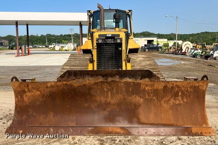 image for item LI9775 2014 Caterpillar D6N LGP  dozer