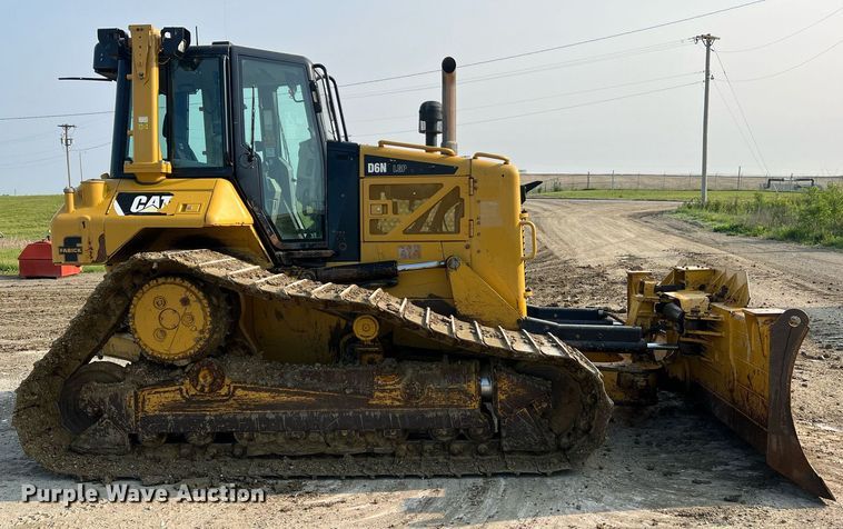image for item LI9775 2014 Caterpillar D6N LGP  dozer
