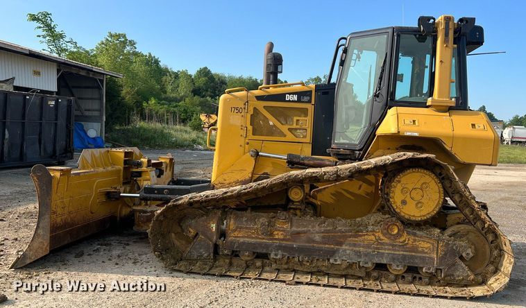 image for item LI9775 2014 Caterpillar D6N LGP  dozer