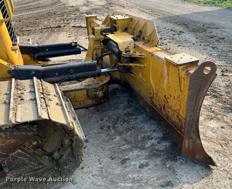 image for item LI9775 2014 Caterpillar D6N LGP  dozer