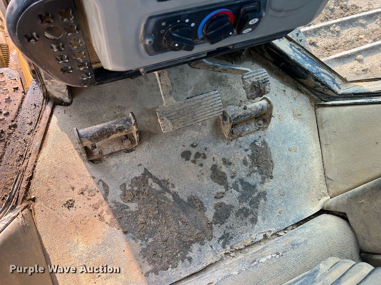 image for item LI9775 2014 Caterpillar D6N LGP  dozer